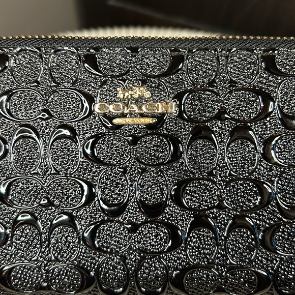 Coach Zip Around F54805 Wallet - Picture 2 of 9